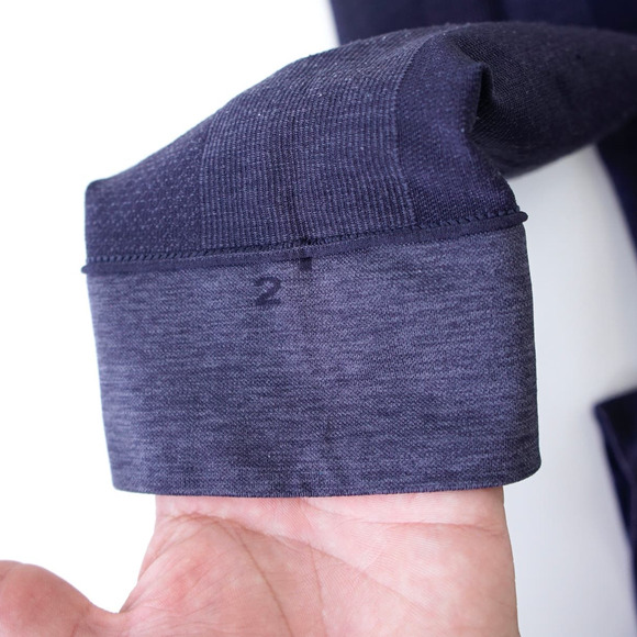 Lululemon 2014 Seamlessly Street Crop Women's 2 - Picture 4 of 4